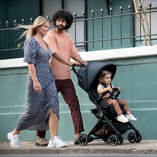 Maxi-Cosi Lara², Poussette Canne, 0-4 ans, 0-22 kg, Poussette Bebe Légère et Compacte, 3 Positions d'Inclinaison, Position Allongée, Pliage Automatique, Bandoulière, Essential Black