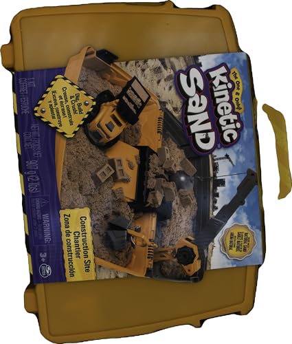 Kinetic Sand Sable Magique - Mallette DE Construction 907 G + 3 Accessoires - Emportez Votre Sable À Modeler Partout & Sculptez Vos Créations comme De La Pâte À Modeler - Jouet Enfant 3 Ans Et +