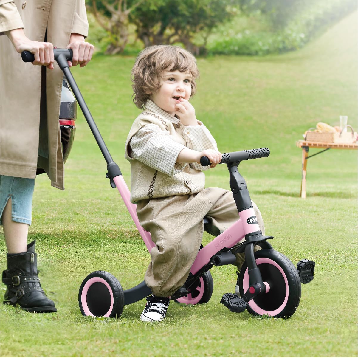 newyoo Tricycle 5 en 1, pour enfants de 1 à 3 ans; avec barre de direction, pédales amovibles, siège réglable (rose)