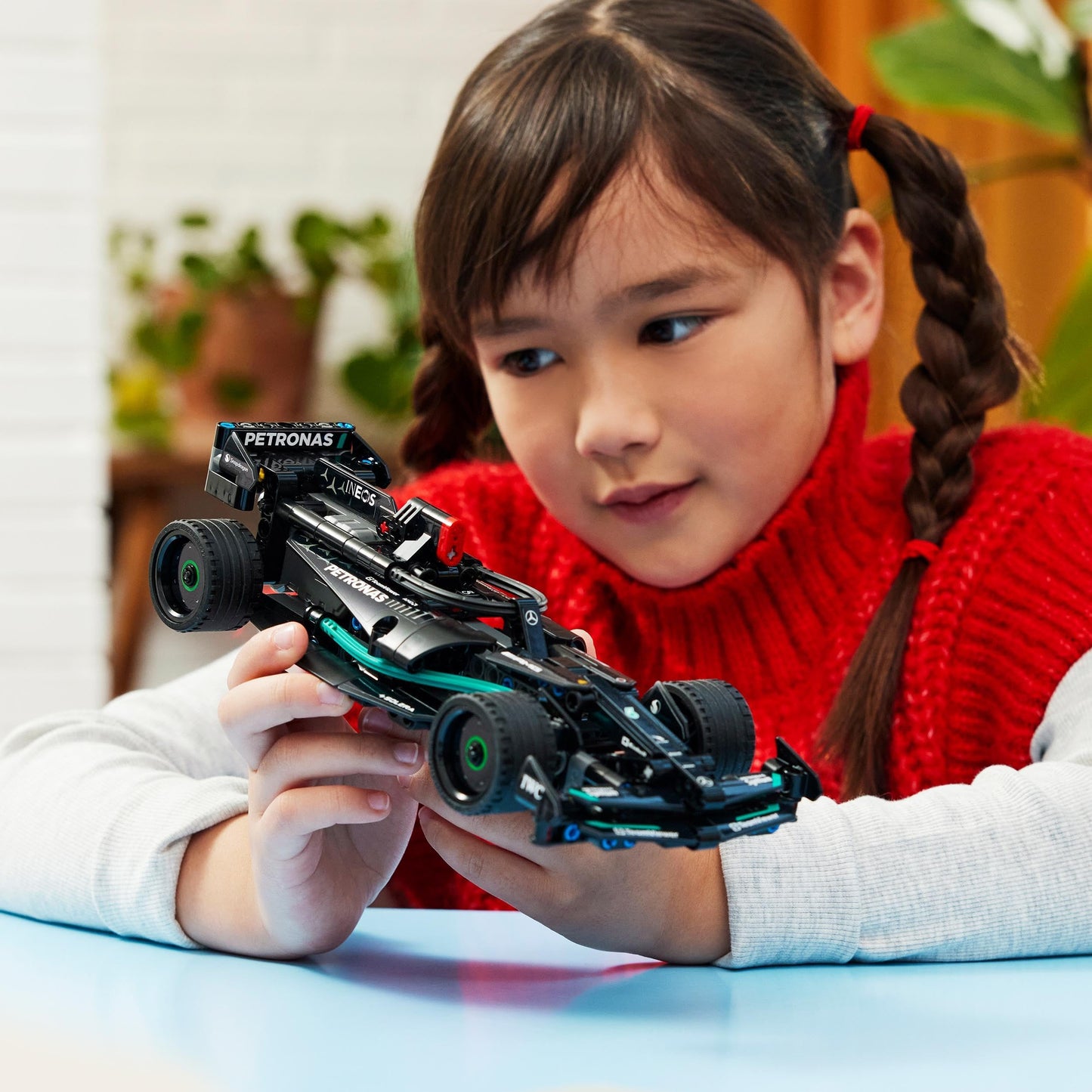 LEGO Technic Mercedes-AMG F1 W14 E Performance Voiture de Course Jouet pour Enfants, Garçons et Filles Dès 7 Ans, Modèle à Rétrofriction, Décoration pour Chambre, Idée Cadeau d'anniversaire 42165