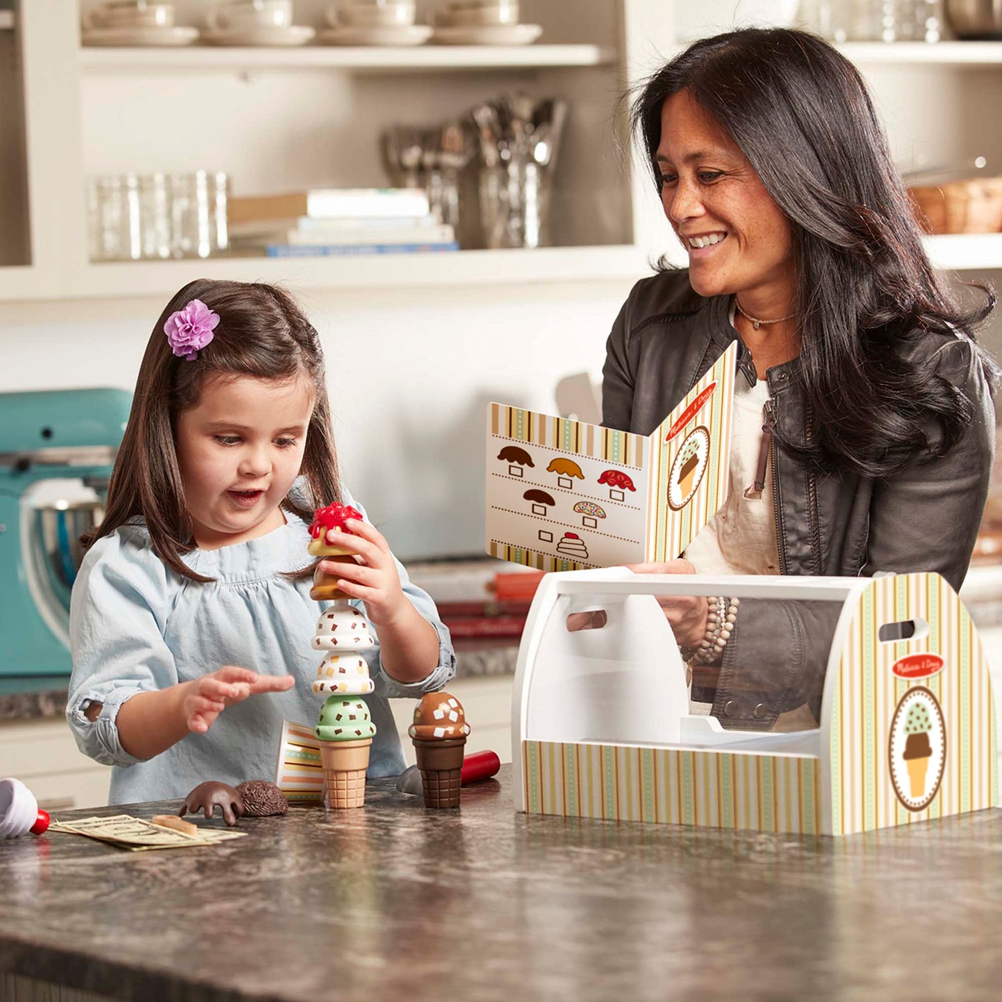 Melissa & Doug Glacier En Bois, Jouet en bois avec un comptoir et 28 pièces, Aliments en bois, Jeu d'imitación, Jouet créatif, Montessori,Cadeau pour garçons et filles de 3 4 5 6 7 ans