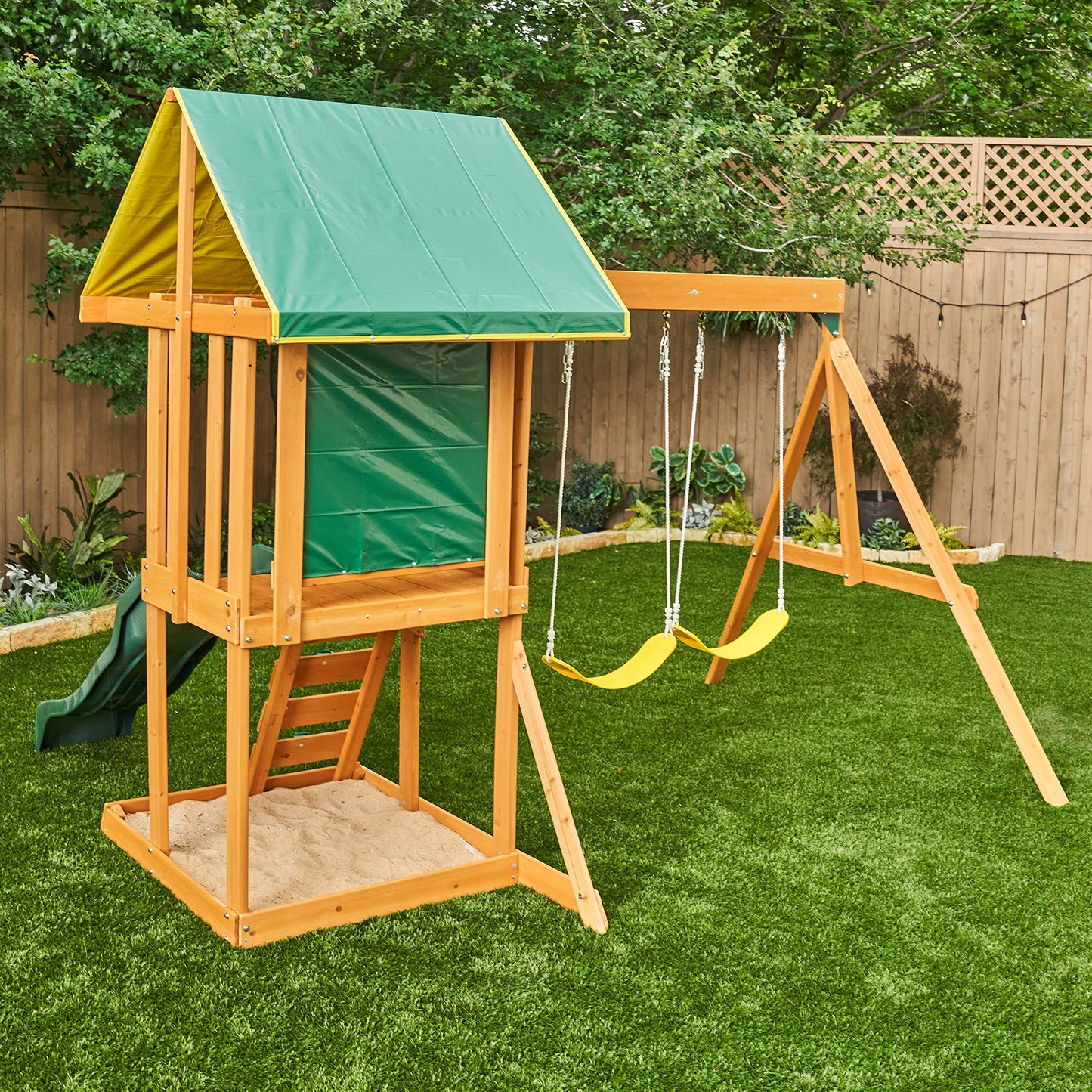 KidKraft Appleton Aire de Jeux en Bois avec Toboggan d'Extérieur, Balançoire, Mur d'escalade et Bac à Sable pour Enfants, F24148E, Exclusivité sur Amazon
