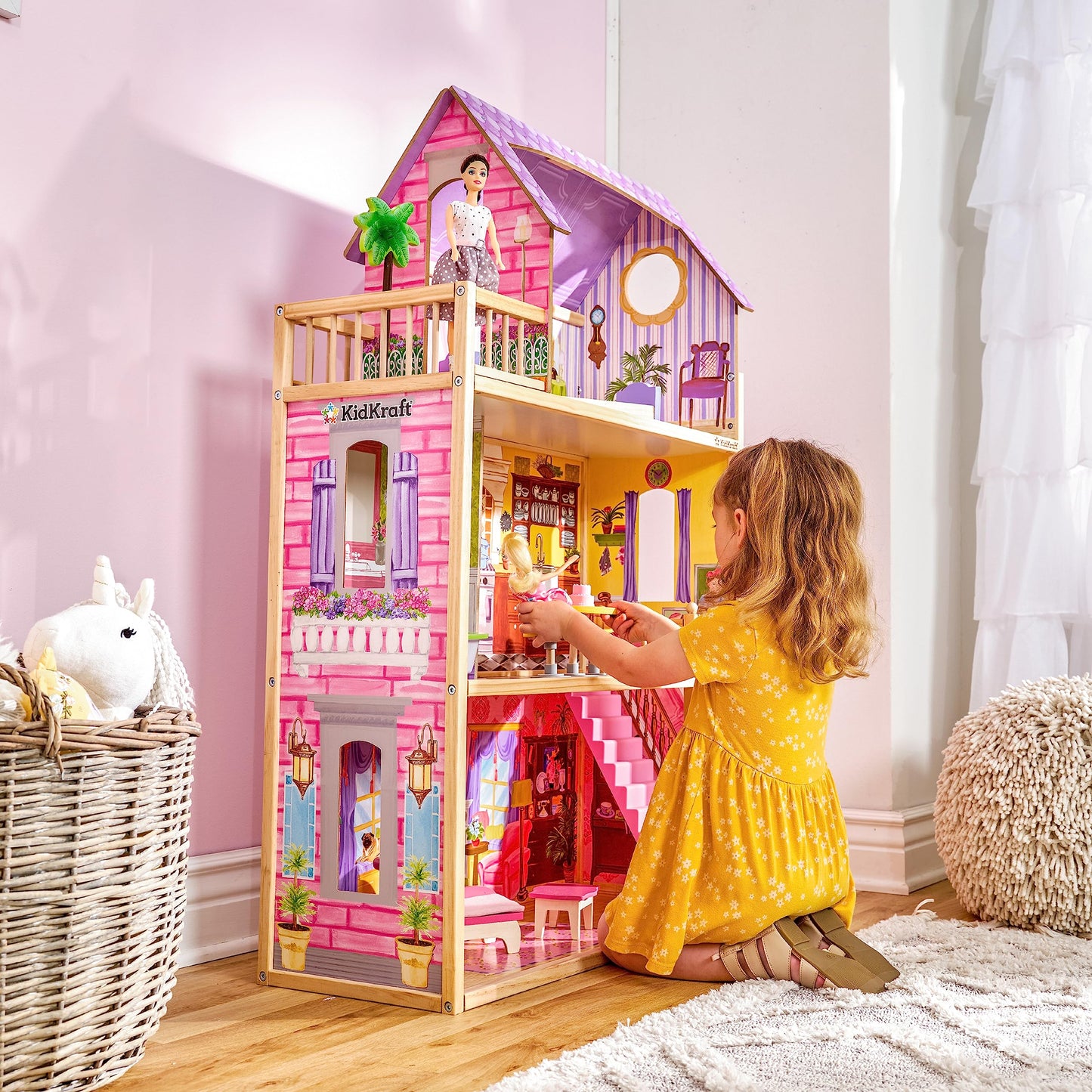 KidKraft Maison de Poupée en Bois Kayla incluant Accessoires et Mobilier, 3 Étages de Jeu pour Poupées 30 cm, Jouet Enfant dès 3 Ans, 65092, Exclusivité sur Amazon